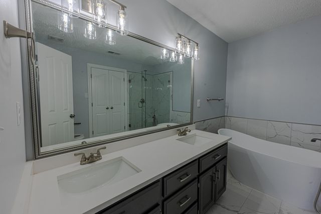 9442 CLUB WALK CT, Lakeland, TN 38002