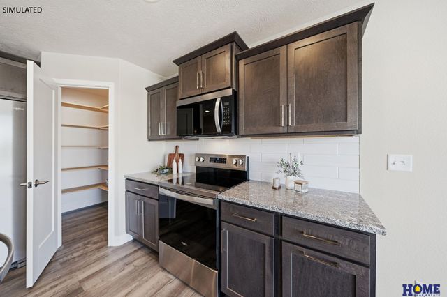 8921 Peregrine Road, Lincoln, NE 68505