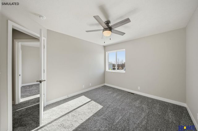 8921 Peregrine Road, Lincoln, NE 68505