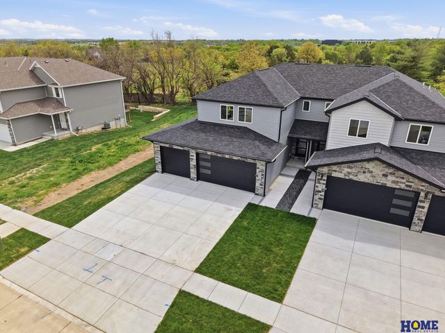 8921 Peregrine Road, Lincoln, NE 68505