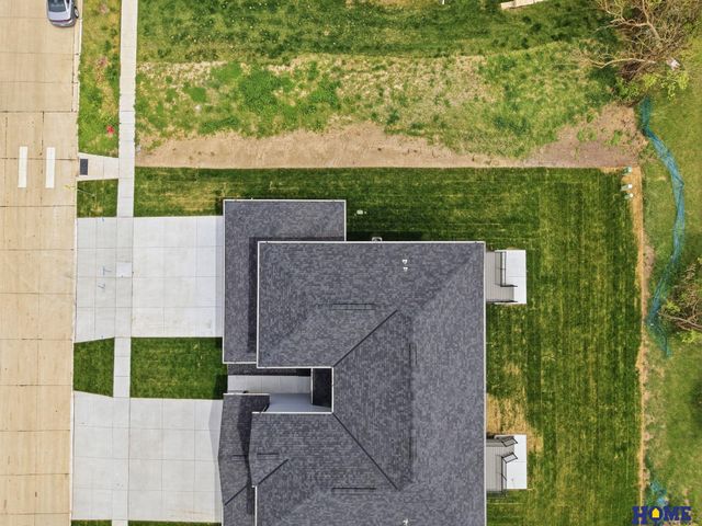 8921 Peregrine Road, Lincoln, NE 68505