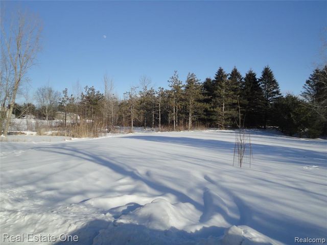 1512 Connell Road, Ortonville, MI 48462