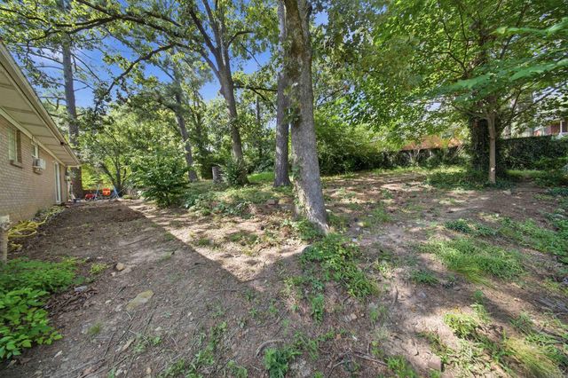 22 Cliffwood Cir, North Little Rock, AR 72118
