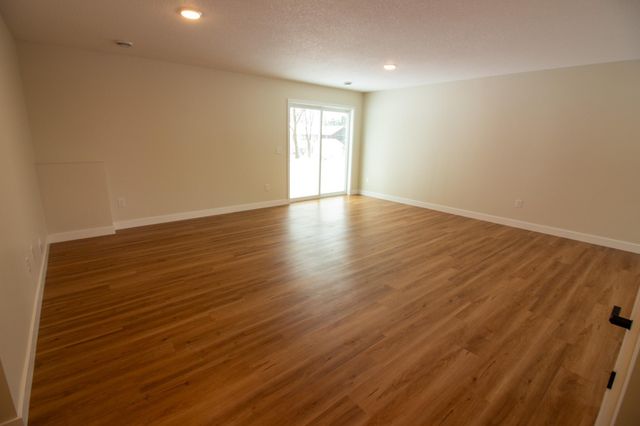 1105 2nd Street SE, Faribault, MN 55021