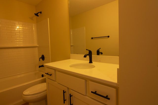 1105 2nd Street SE, Faribault, MN 55021