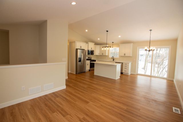 1105 2nd Street SE, Faribault, MN 55021