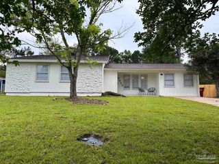 2955 Ranchette Sq, Gulf Breeze, FL 32563