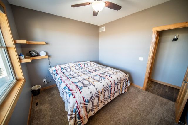 5892 Cambridge Hill Rd SE, Rochester, MN 55904