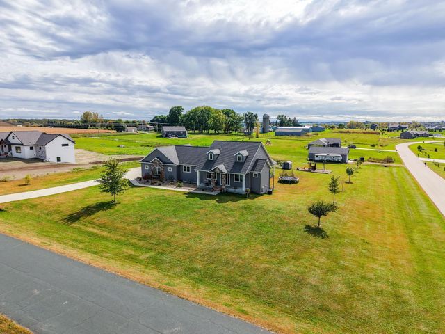 5892 Cambridge Hill Rd SE, Rochester, MN 55904