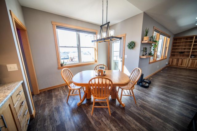 5892 Cambridge Hill Rd SE, Rochester, MN 55904