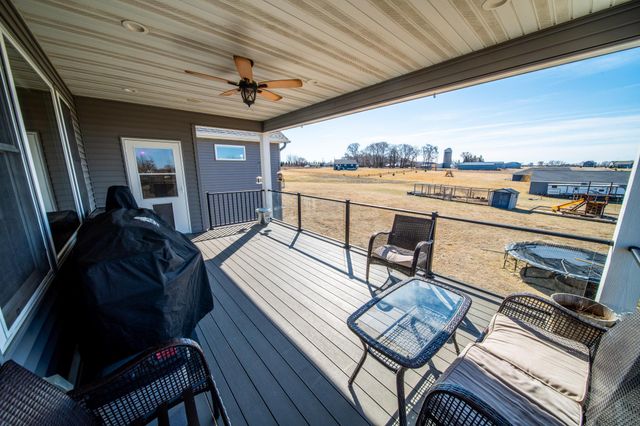 5892 Cambridge Hill Rd SE, Rochester, MN 55904