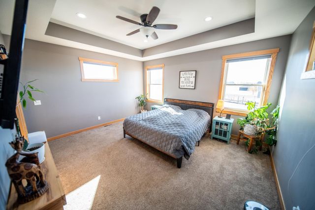 5892 Cambridge Hill Rd SE, Rochester, MN 55904