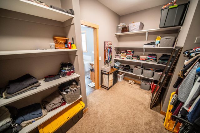 5892 Cambridge Hill Rd SE, Rochester, MN 55904