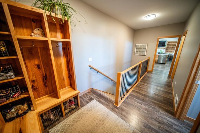 5892 Cambridge Hill Rd SE, Rochester, MN 55904