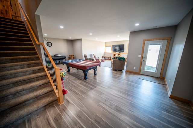 5892 Cambridge Hill Rd SE, Rochester, MN 55904