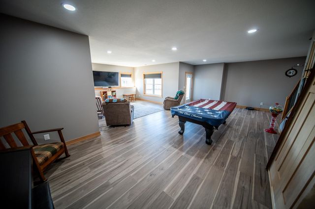 5892 Cambridge Hill Rd SE, Rochester, MN 55904