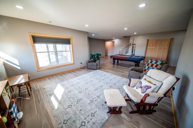 5892 Cambridge Hill Rd SE, Rochester, MN 55904