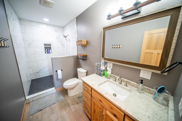 5892 Cambridge Hill Rd SE, Rochester, MN 55904