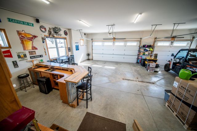 5892 Cambridge Hill Rd SE, Rochester, MN 55904