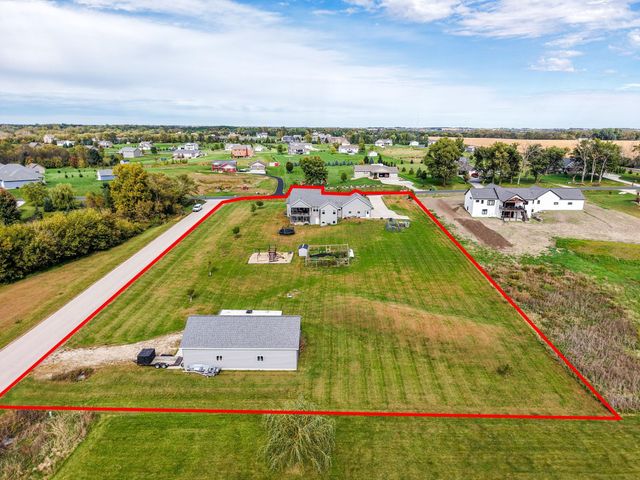 5892 Cambridge Hill Rd SE, Rochester, MN 55904