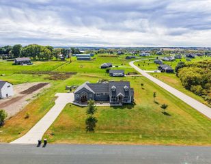 5892 Cambridge Hill Rd SE, Rochester, MN 55904