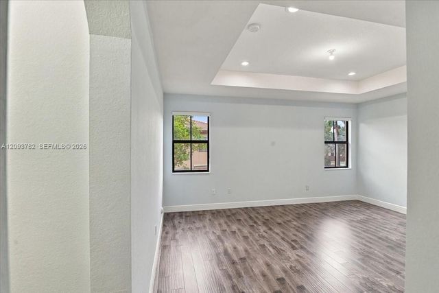 8770 NW 99th Path 0, Doral, FL 33178