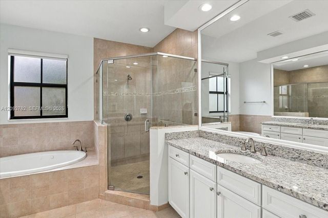 8770 NW 99th Path 0, Doral, FL 33178