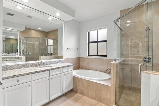 8770 NW 99th Path 0, Doral, FL 33178