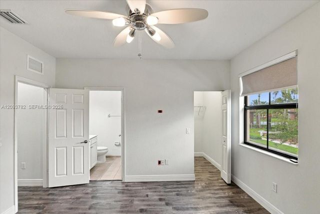 8770 NW 99th Path 0, Doral, FL 33178