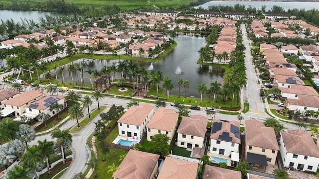 8770 NW 99th Path 0, Doral, FL 33178