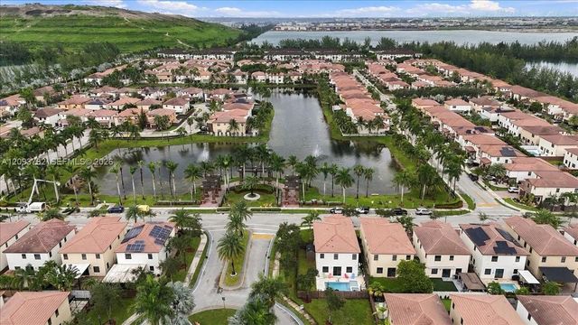 8770 NW 99th Path 0, Doral, FL 33178