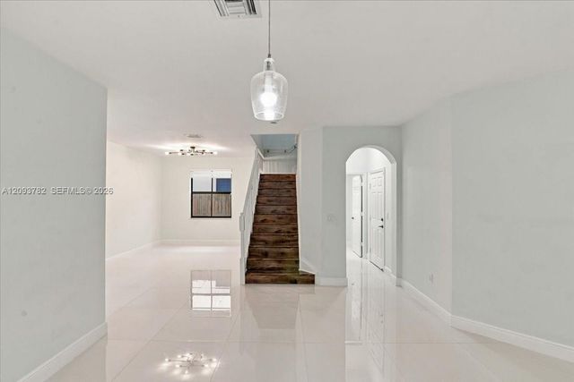 8770 NW 99th Path 0, Doral, FL 33178
