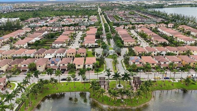 8770 NW 99th Path 0, Doral, FL 33178