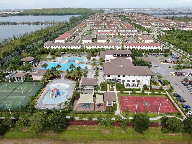 8770 NW 99th Path 0, Doral, FL 33178
