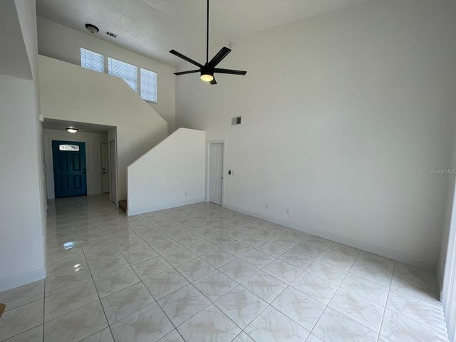 198 N LAKE COURT, Kissimmee, FL 34743