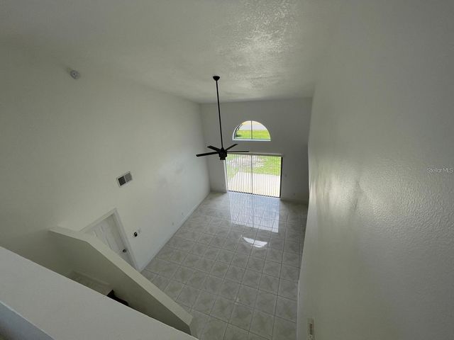 198 N LAKE COURT, Kissimmee, FL 34743