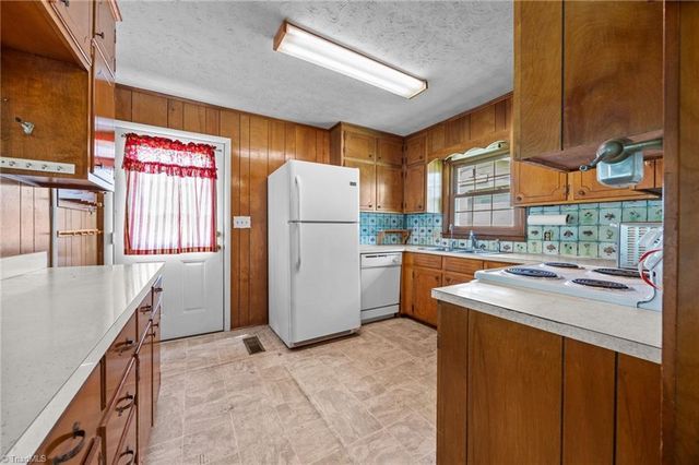 6821 NC Highway 65, Summerfield, NC 27358