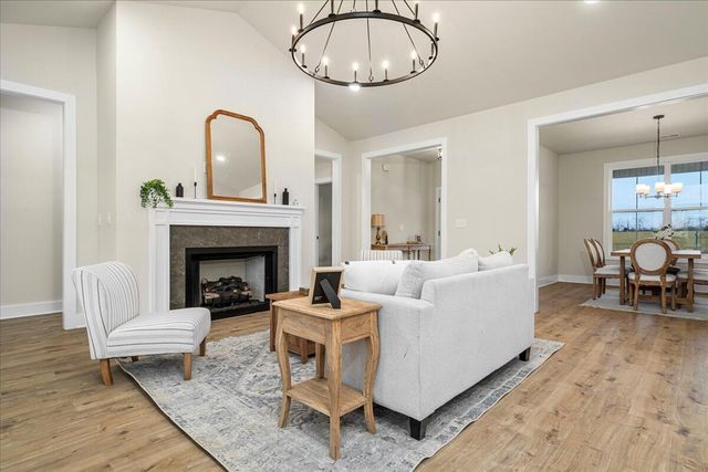 124 Maple Lawn Circle, Nicholasville, KY 40356