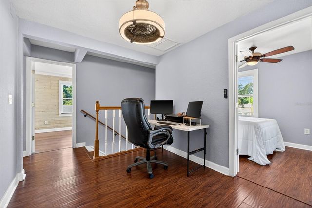 2005 JACKSON STREET N, St Petersburg, FL 33704