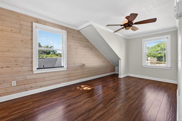 2005 JACKSON STREET N, St Petersburg, FL 33704