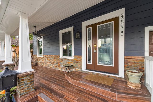 2005 JACKSON STREET N, St Petersburg, FL 33704