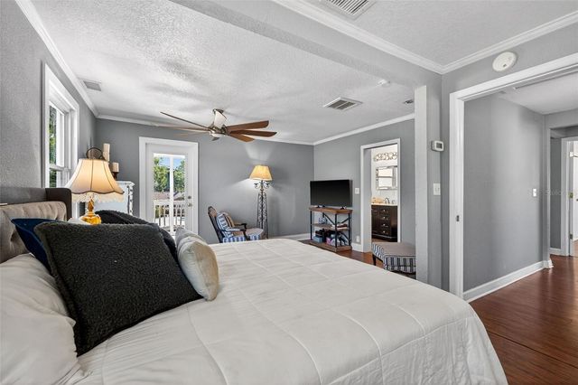 2005 JACKSON STREET N, St Petersburg, FL 33704