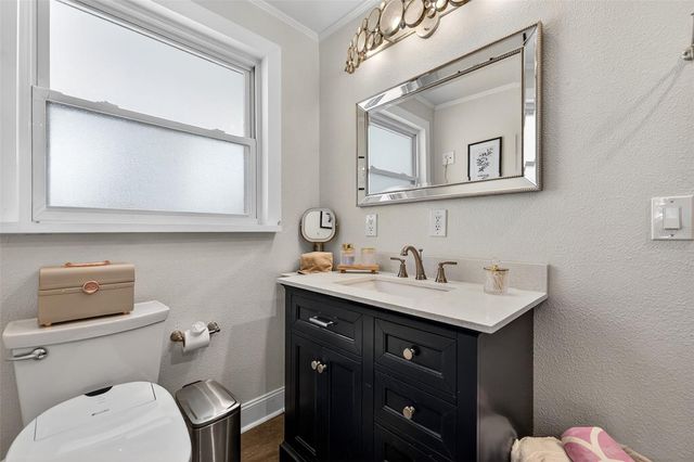 2005 JACKSON STREET N, St Petersburg, FL 33704