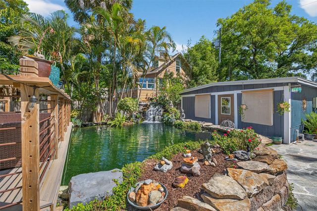 2005 JACKSON STREET N, St Petersburg, FL 33704