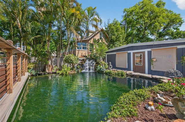 2005 JACKSON STREET N, St Petersburg, FL 33704