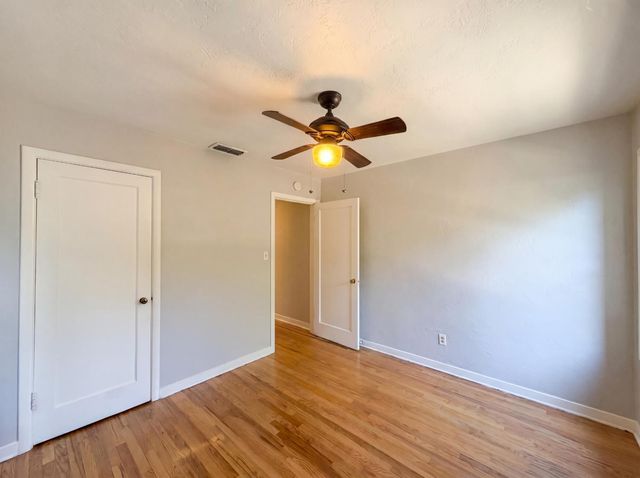 6015 12th Ave, Sacramento, CA 95820