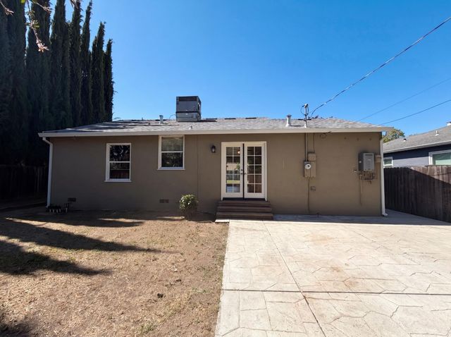 6015 12th Ave, Sacramento, CA 95820