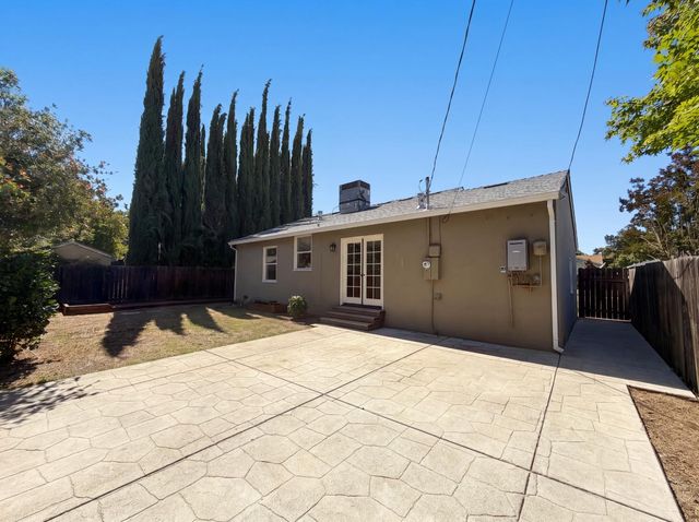 6015 12th Ave, Sacramento, CA 95820