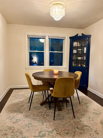 275 4th Street, Saint James, NY 11780