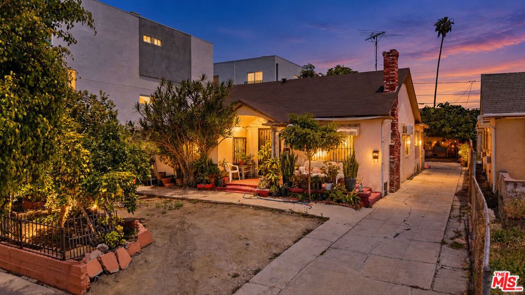 472 N Oxford Avenue, Los Angeles, CA 90004 — photo 2